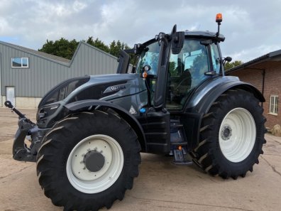Valtra T194