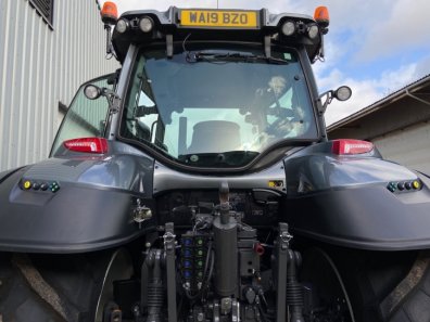 Valtra T194