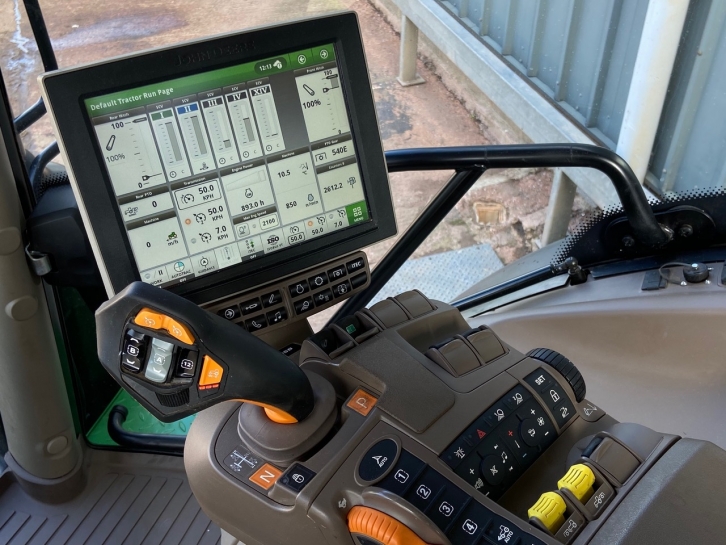 John Deere 6250R