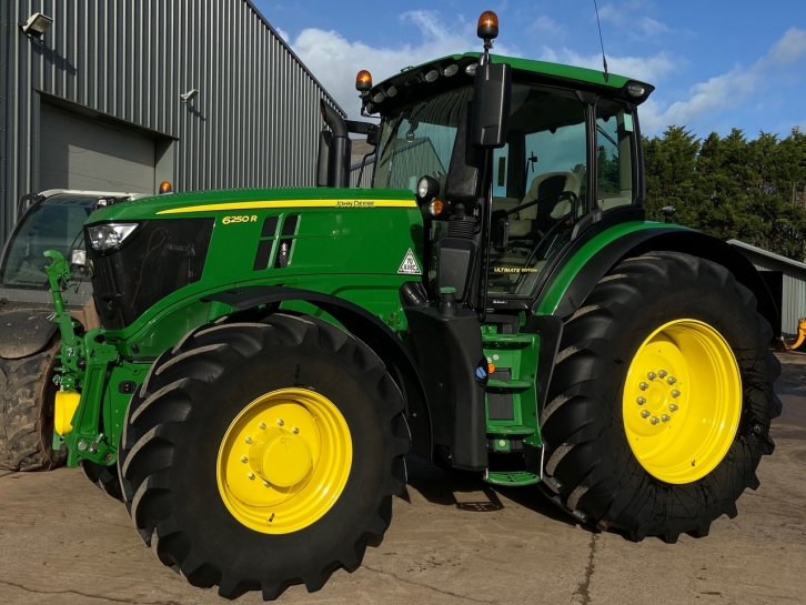 John Deere 6250R