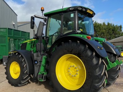 John Deere 6250R