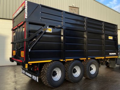 Smyth FM24 silage trailer