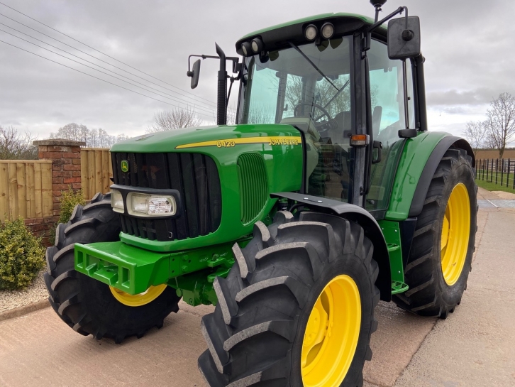 John Deere 6420