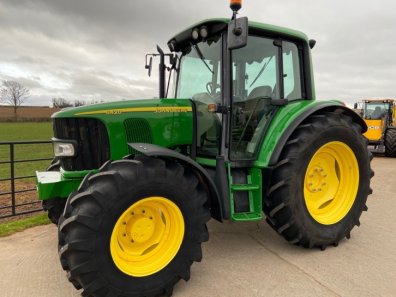 John Deere 6420