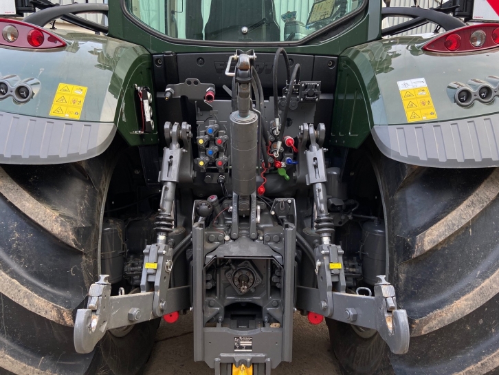 Fendt 724 Profi-Plus