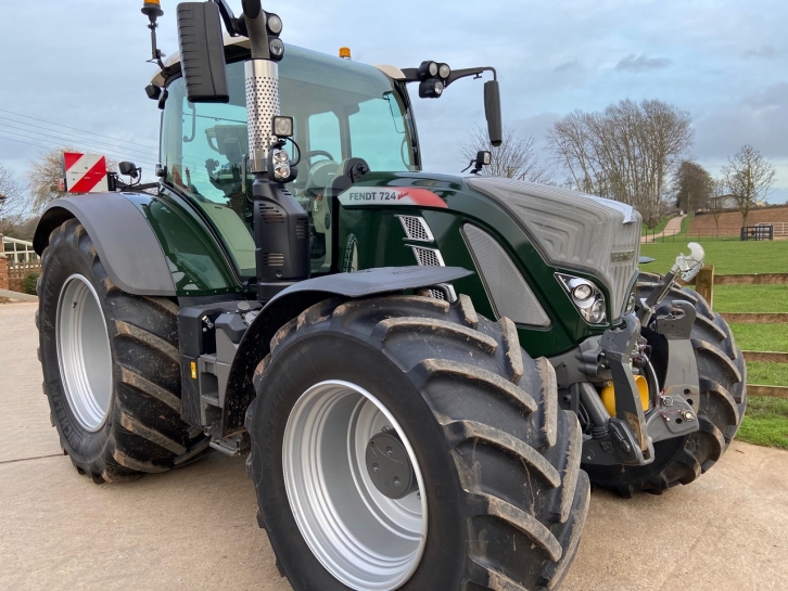 Fendt 724 Profi-Plus