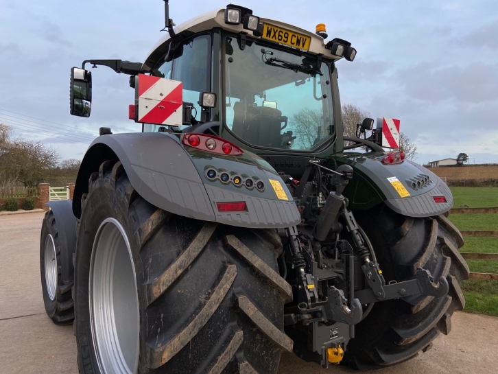 Fendt 724 Profi-Plus