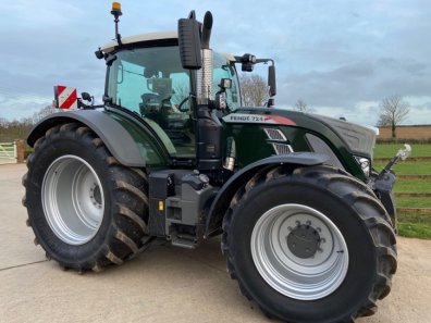Fendt 724 Profi-Plus