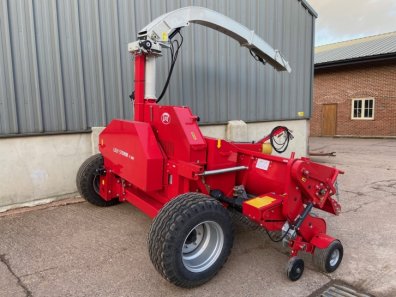 Lely Storm P 300 trailed forager
