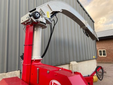 Lely Storm P 300 trailed forager
