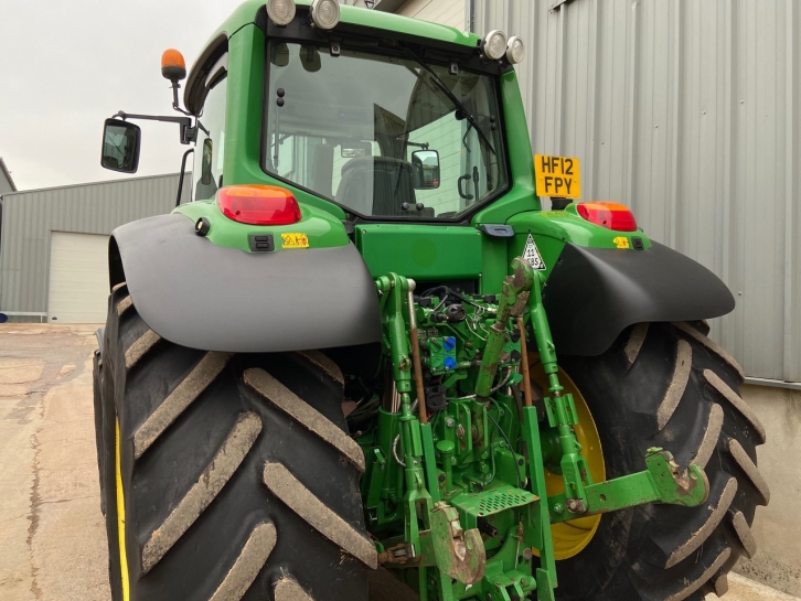 John Deere 6930