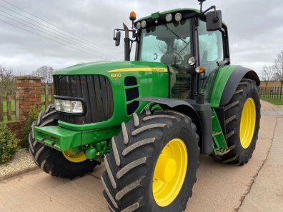 John Deere 6930