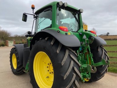 John Deere 6930
