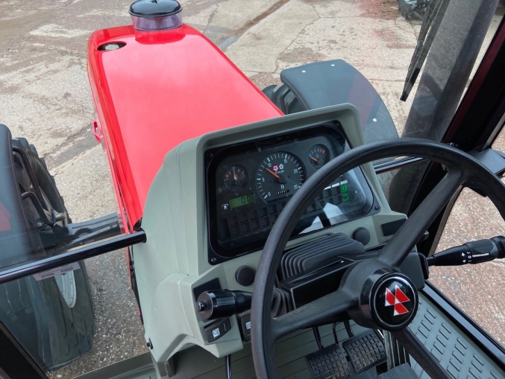 Massey Ferguson 6180