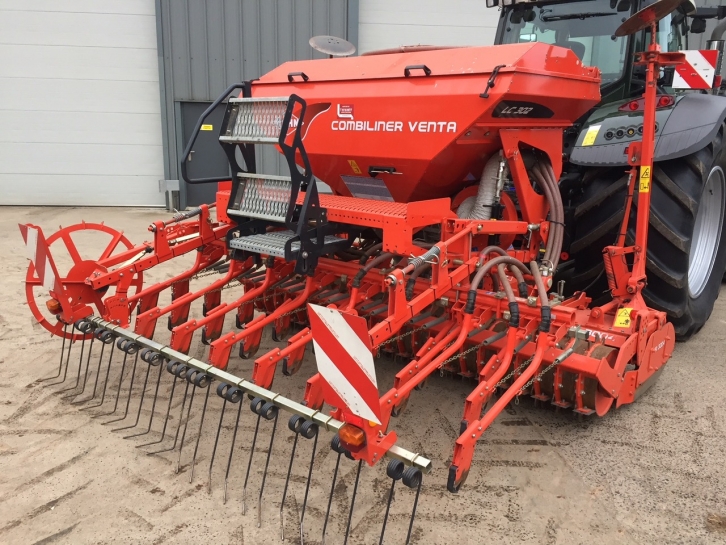 Kuhn HR 3004 power harrow drill