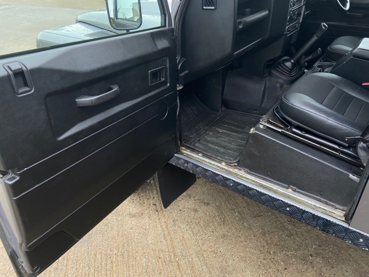 Land Rover 90 XTech 2.2 Diesel