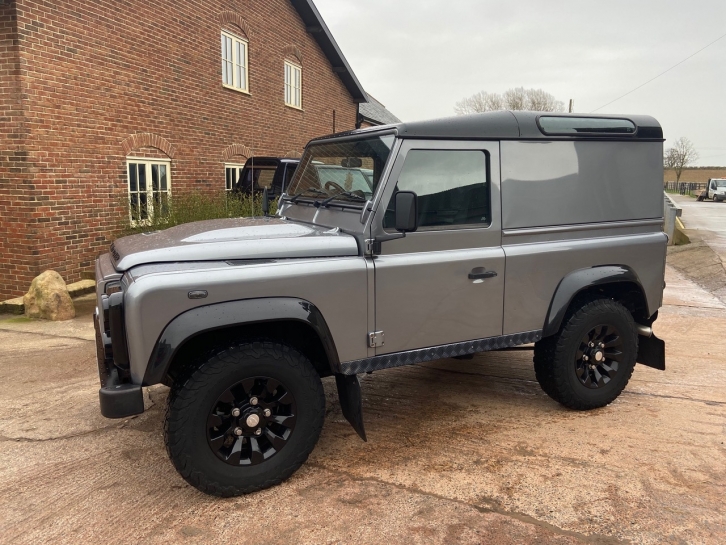 Land Rover 90 XTech 2.2 Diesel