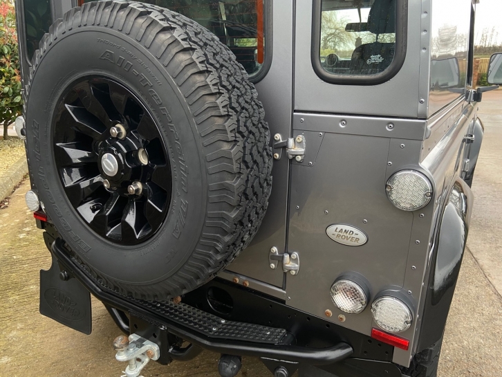 Land Rover 90 XTech 2.2 Diesel