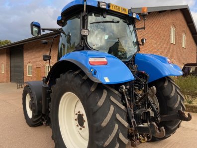New Holland T6080
