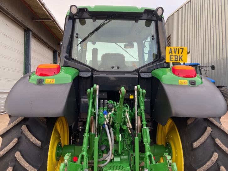 John Deere 6130M