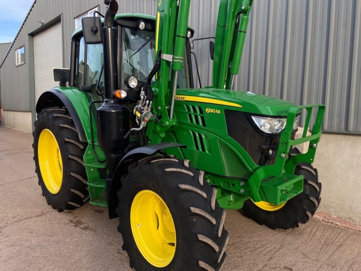 John Deere 6130M