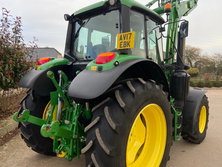 John Deere 6130M