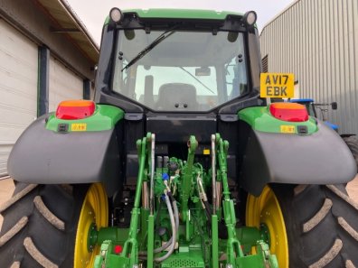 John Deere 6130M