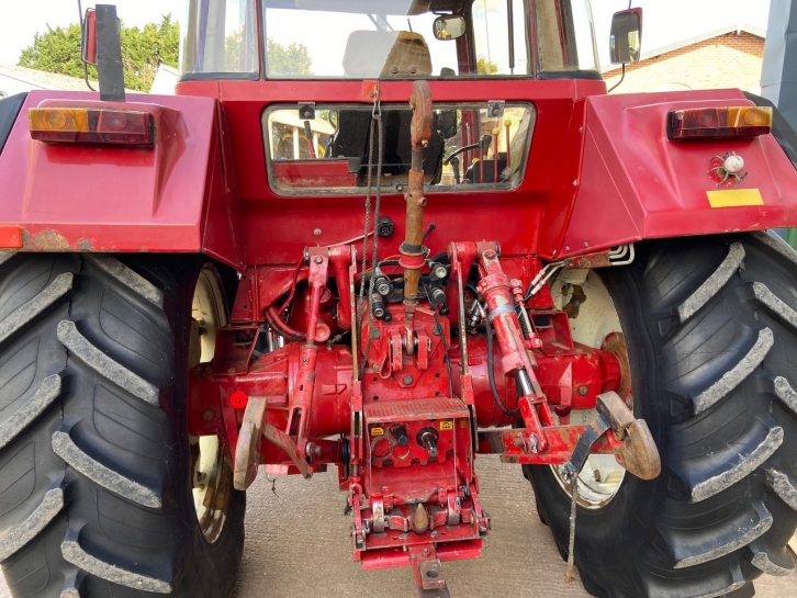 International 1056XL