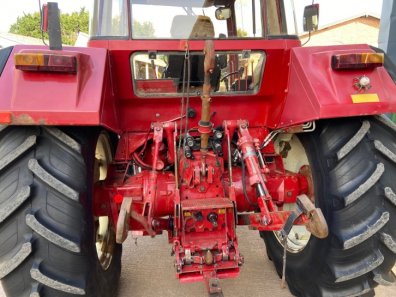 International 1056XL