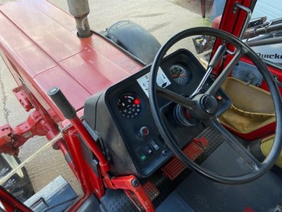 International 1056XL