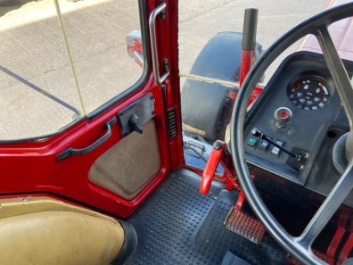 International 1056XL