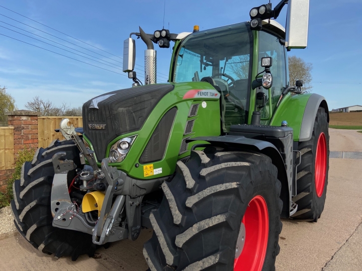 Fendt 724 Profi-Plus