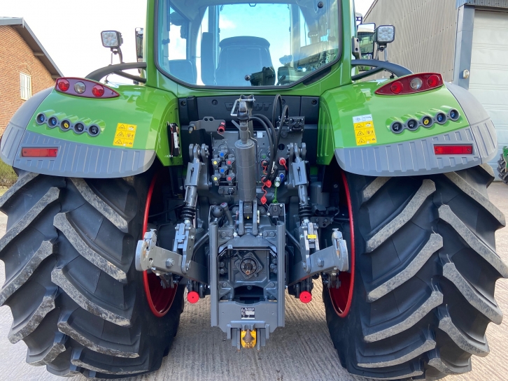 Fendt 724 Profi-Plus