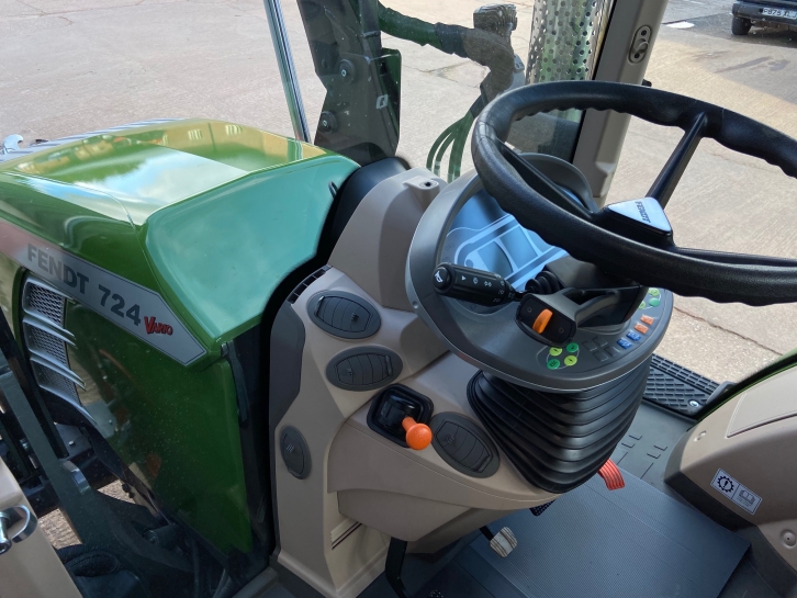 Fendt 724 Profi-Plus
