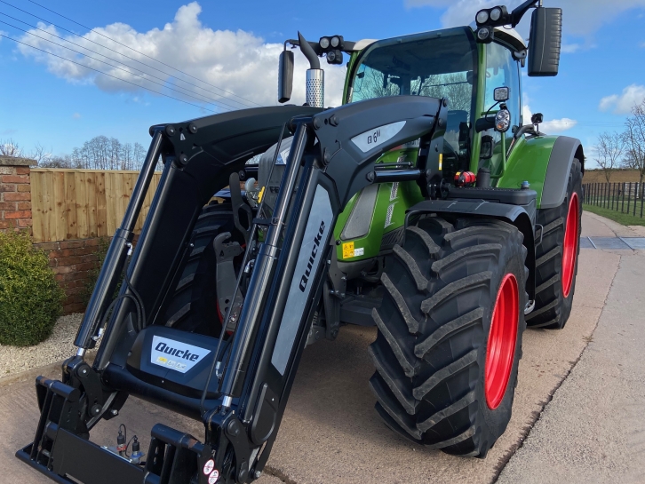 Fendt 724 Profi-Plus