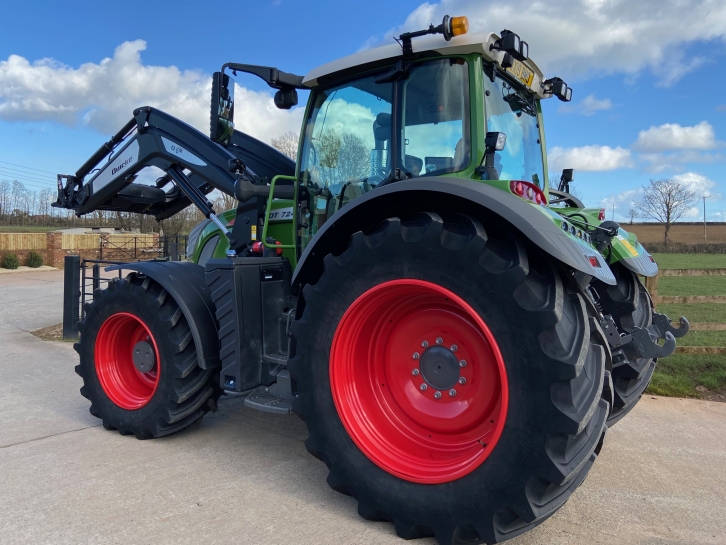 Fendt 724 Profi-Plus