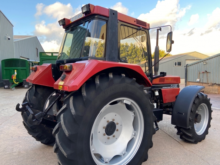 Case 956XL