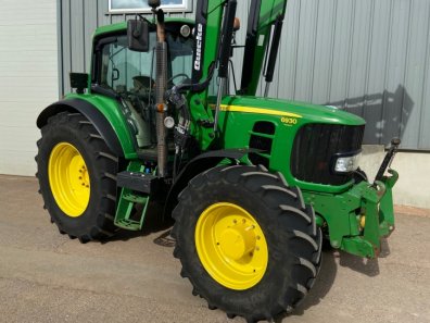 John Deere 6930