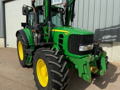 John Deere 6930