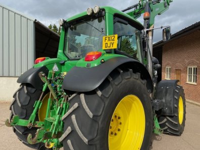 John Deere 6930