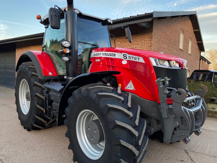 Massey Ferguson 8727 S
