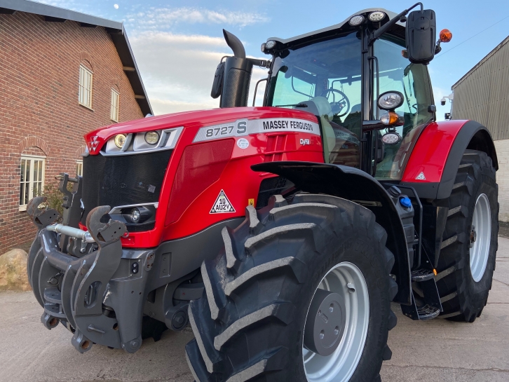 Massey Ferguson 8727 S