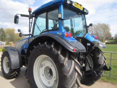 Valtra T130