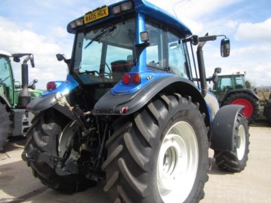 Valtra T130