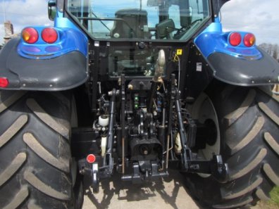 Valtra T130