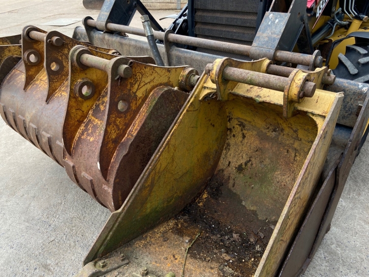 CAT 432E Premier