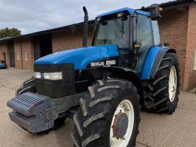 New Holland 8560