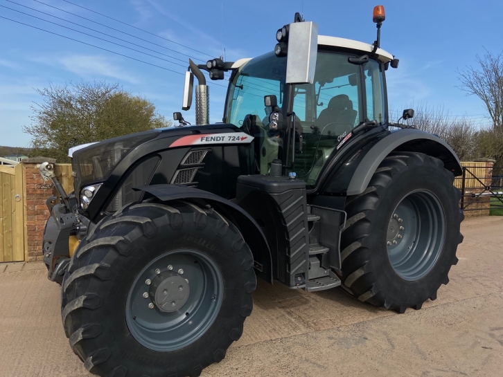 Fendt 724 Profi-Plus