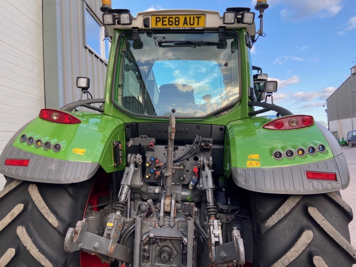 Fendt 718 Profi