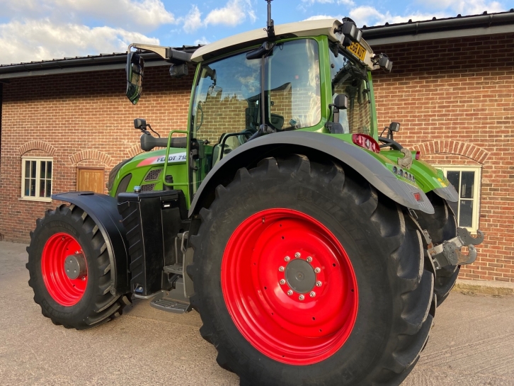 Fendt 718 Profi